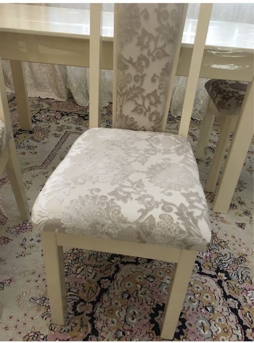 Продам стол со стульями