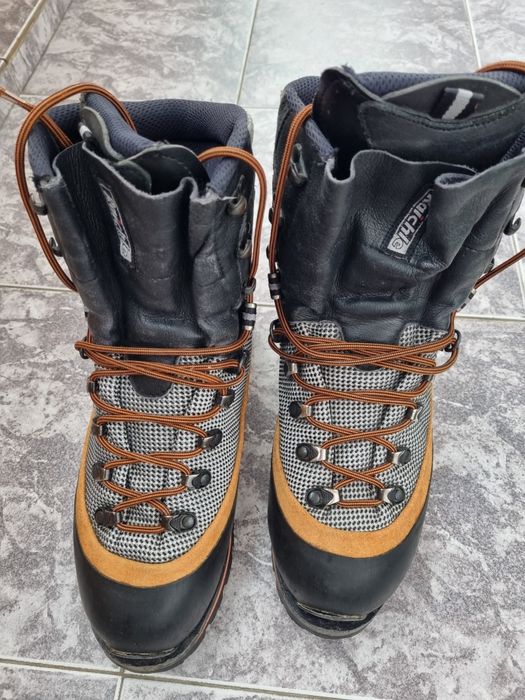 Bocanci tehnici Raichle marimea 41-41,5 goretex