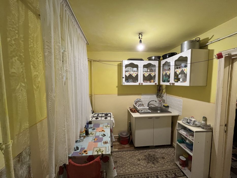 Vand apartament urgent!