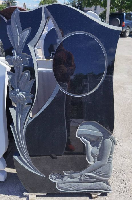 Надгробни паметници на изплащане!- ЕДРО И ДРЕБНО