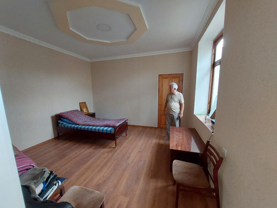 Уй сотилади срочно