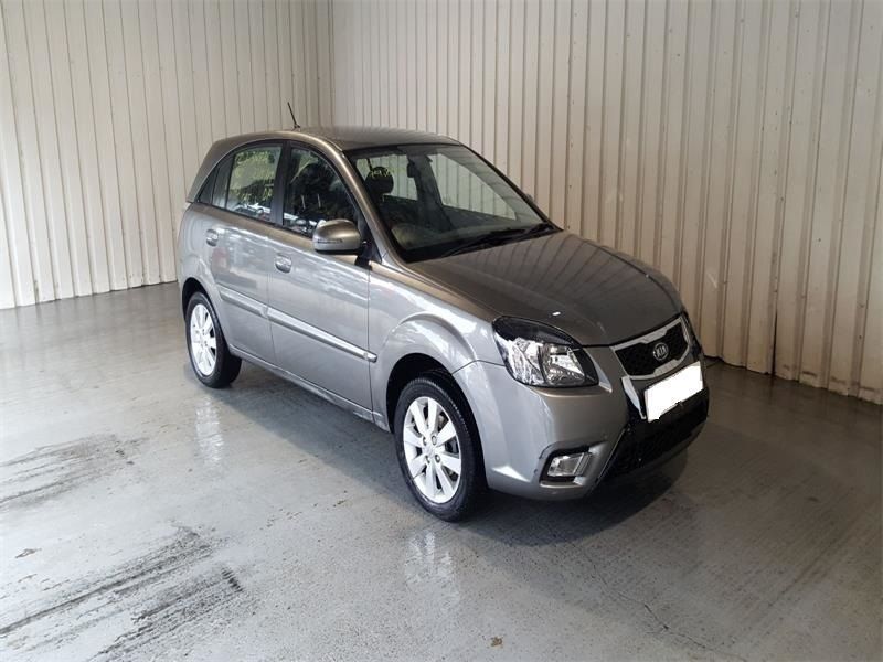 Trager Kia Rio 2011 Hatchback 1.5 D D4FA ok