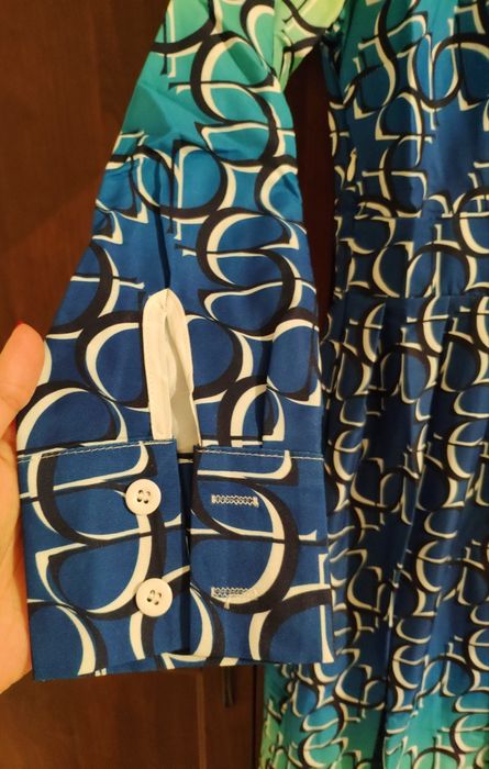 Rochie albastra cu mânecă lungă