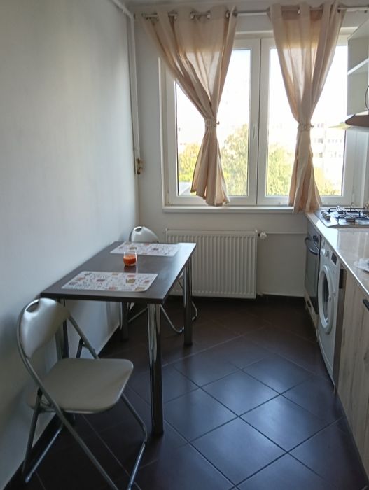 Închiriez apartament 2 camere