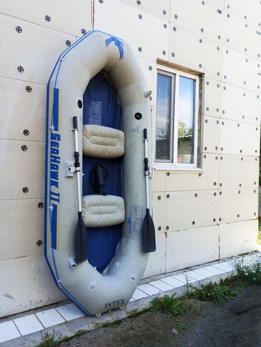 Лодка двухместная 50000 торг