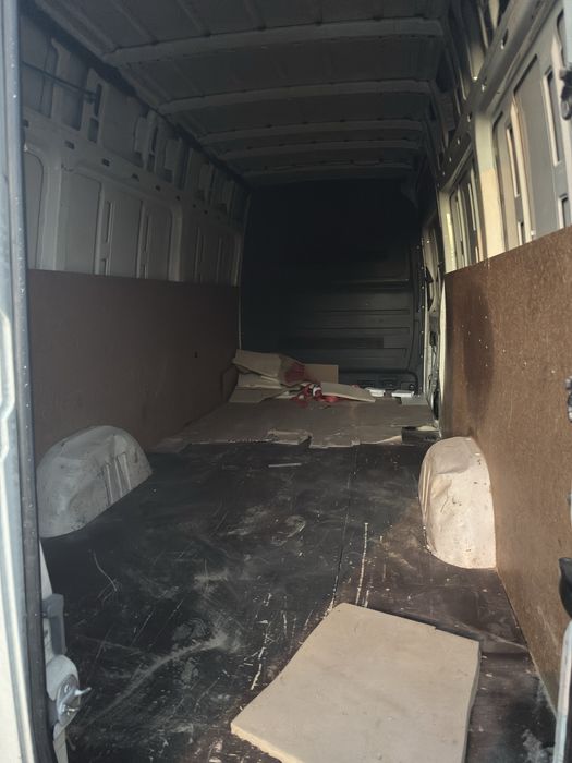 VolskWagen CRAFTER 2.5 TDI Maxi Pret in euro