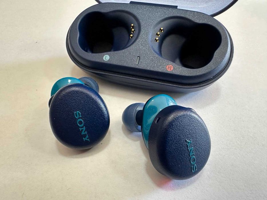 Безжични слушалки Sony - WF-XB700