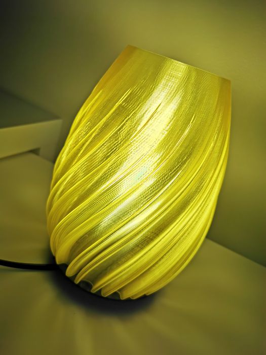 Lampa decorativă LED printată 3D