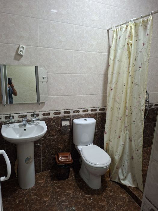 Продаётся дом(дача) в чарваке на 400кв.м