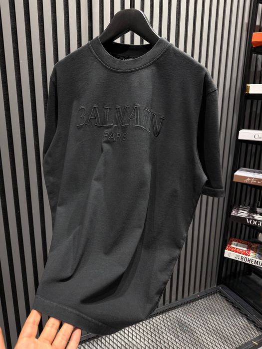 Продавам топ модели тениски на Balenciaga