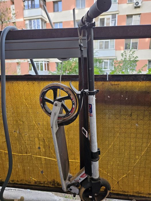 Trotinete MID 7 decathlon si una de scheme