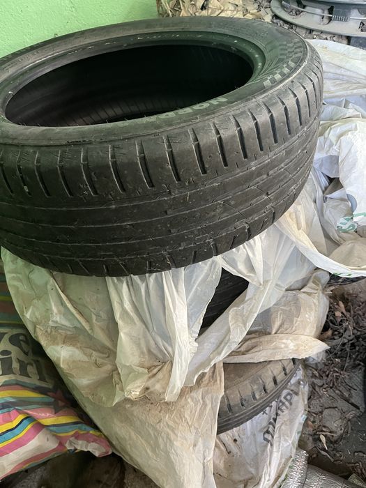 Продам резину р 17 215/55