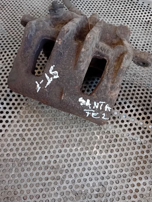 Etrieri Etrier Stanga Dreapta Fata Hyundai Santa Fe 2 II An 2006-2012 2.2 Crdi