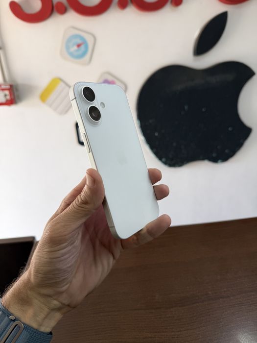 Vand Iphome 17 256Gb White impecabil