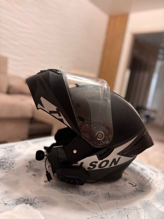 Шлем, каска. Гарнитура