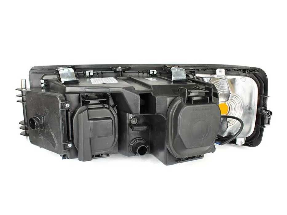 Фарове Фар за МАН Ф 2000 / MAN F 2000 Комплект с Мигач и РАМКА 94 - 03