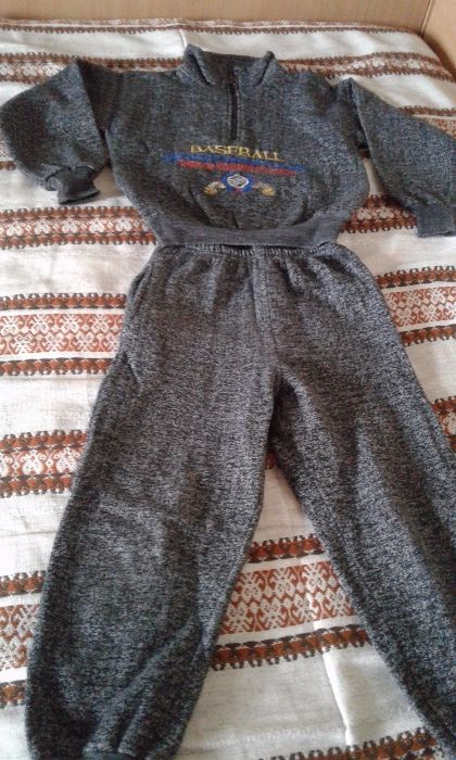 Детски ватиран спортен екип