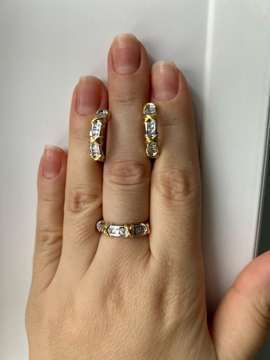 Набор (кольцо и серьги)