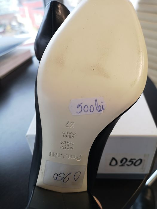 Pantofi noi din piele cu toc gros