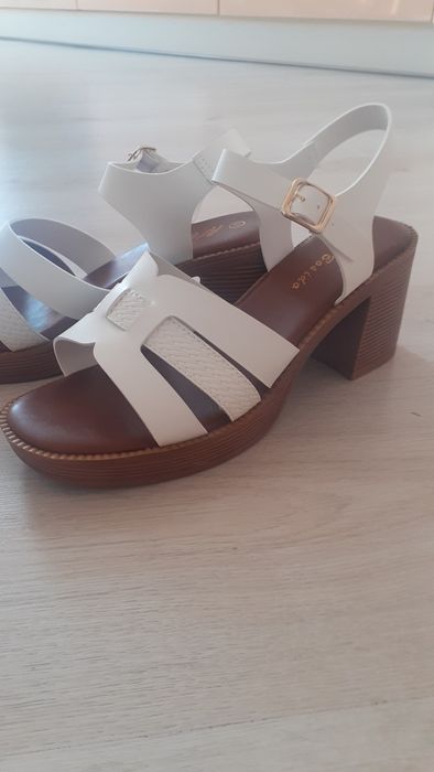 Сандали на платформа с висок ток - 40 номер