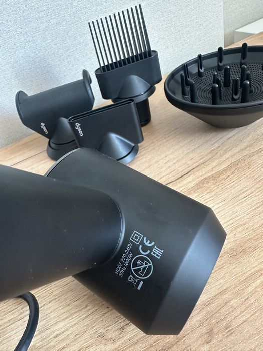 Фен дайсон суперсоник HD07
