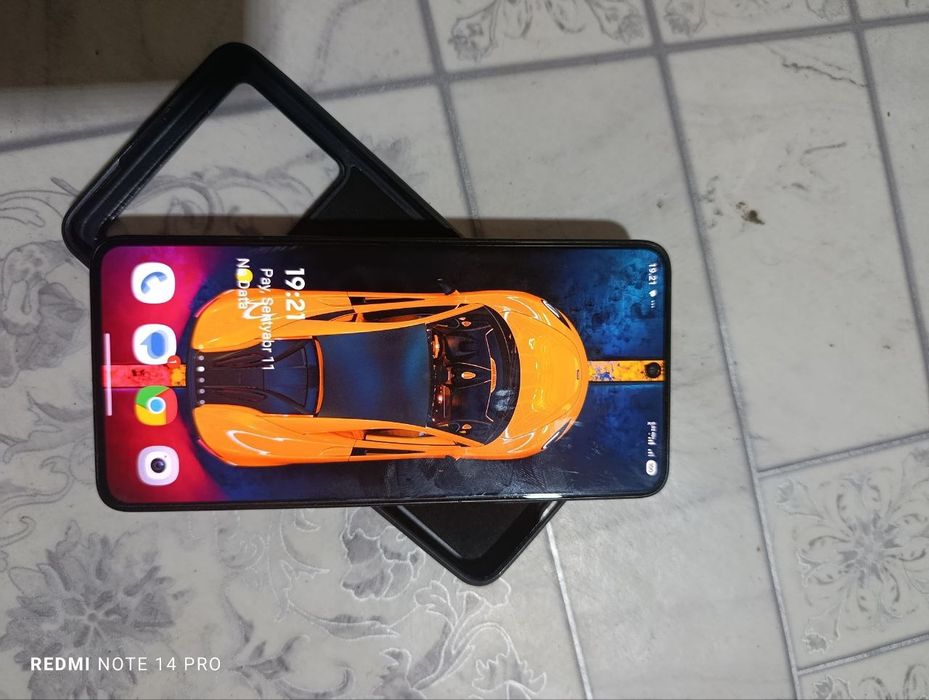 Poco f 6 PRO snapdragon 8Gren 2.     1 yil kafolat