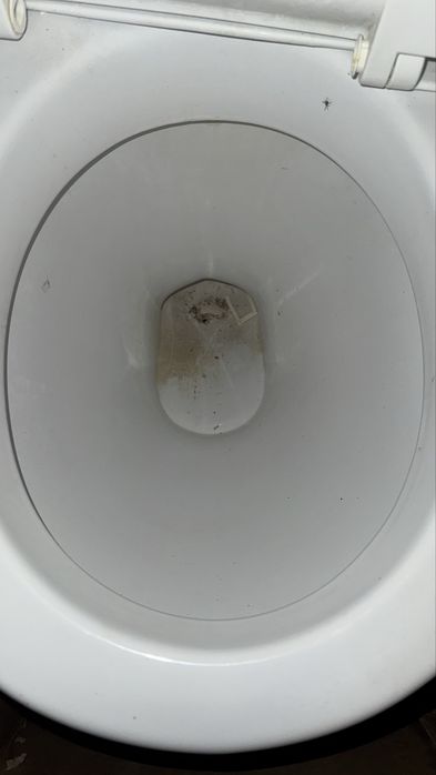 Продам унитаз в хорошем состоянии