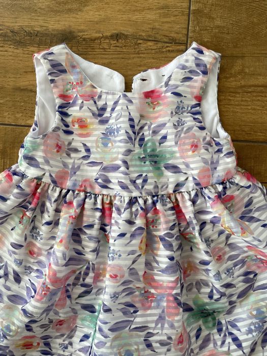 Бебешкс рокля на цветя