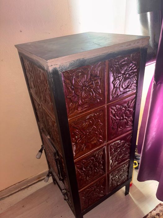 Sobă de teracotă pe cadru metalic – 850 lei