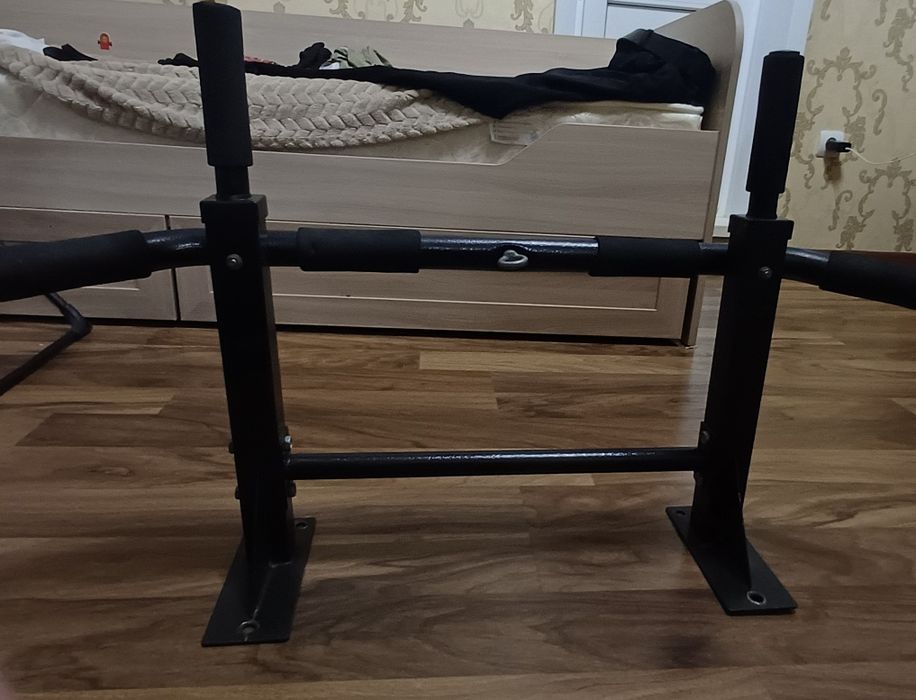 Продам настенный турник