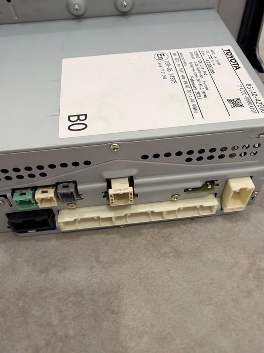 Штатная магнитола Рав 4