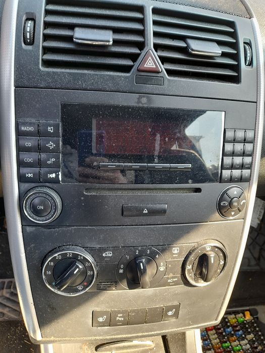Radio CD Player Mercedes A-Class W169 an 2004-2013