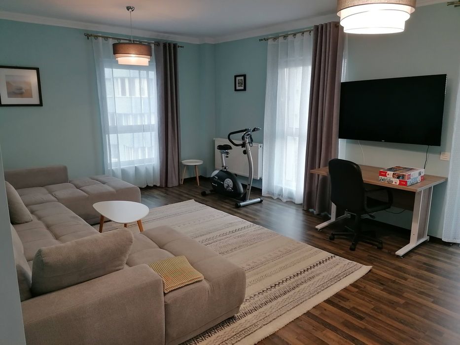 Apartament cu 3 camere de închiriat în zona ultracentrala  mobilat