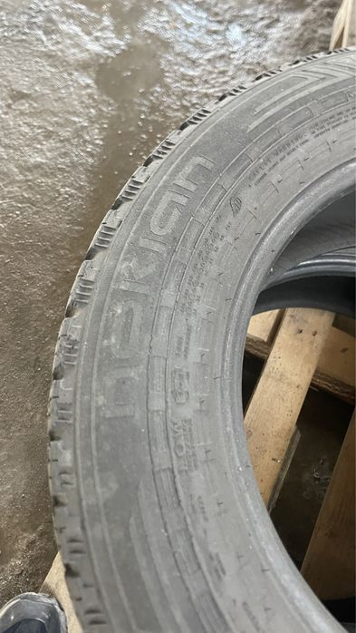 Nokian 235/65/17