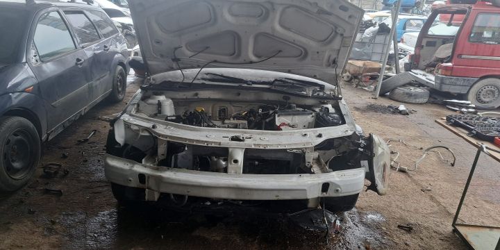 Alternator 0 124 415 038 Dacia Logan prima generatie