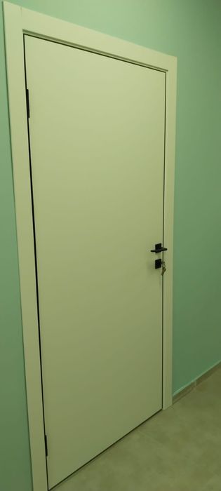 Установка межкомнатных дверей