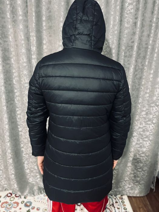 Продам зимние куртки