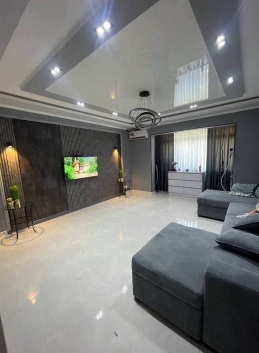 Продаётся 3х комнатная Ц2 Алайский