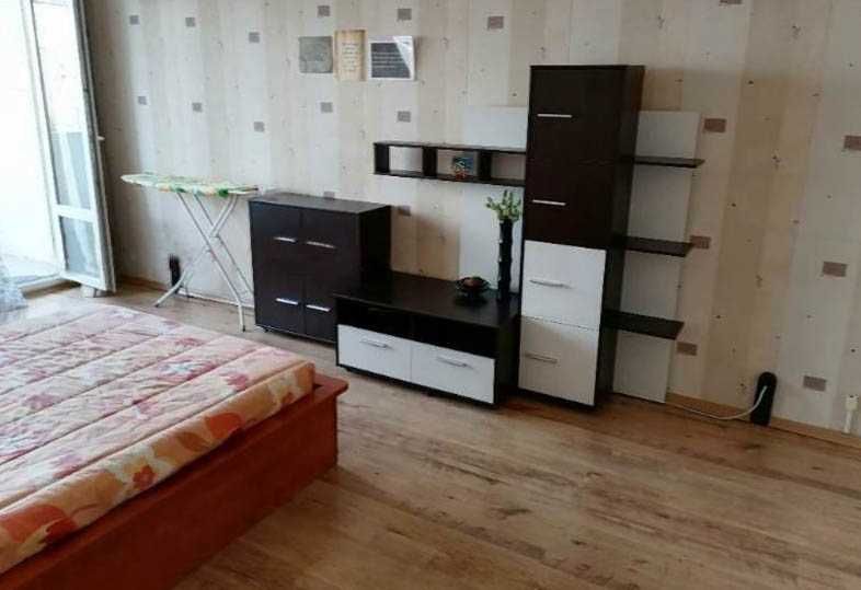 Тристаен апартамент под наем в кв. Обеля 1