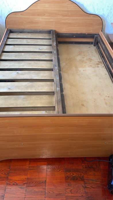 Спальный гарнитур