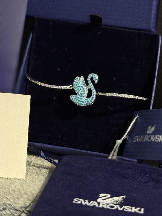 Brățară Swarovski  cu lebădă, albastră – elegantă și delicată