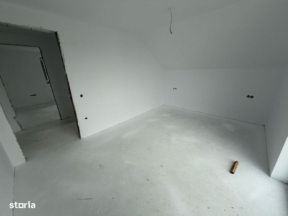 Casa noua single +330mp teren+ 2 garaje-Strand 2