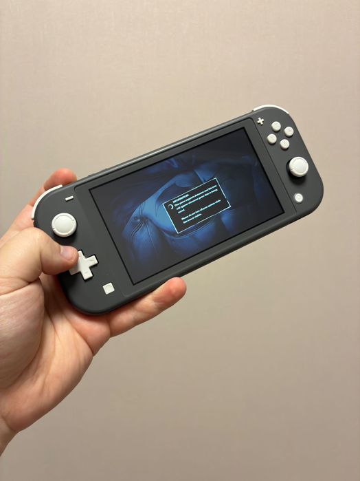 Nintendo Switch Lite, без торга