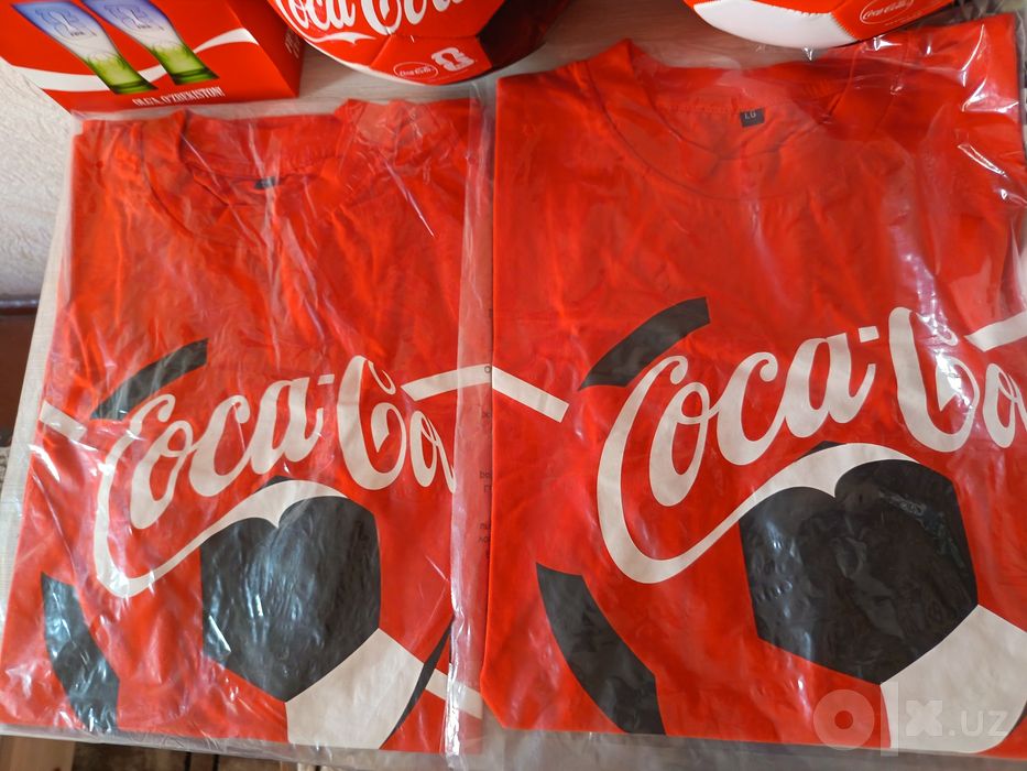 Продам мячь от Coca-Cola новый.