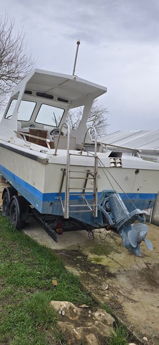 Моторна Лодка 6.5