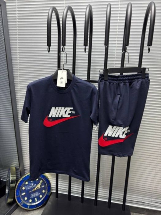 Compleu Nike mărimea L