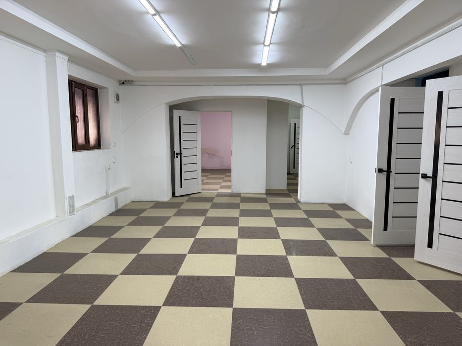 Imorat ijaraga beriladi.