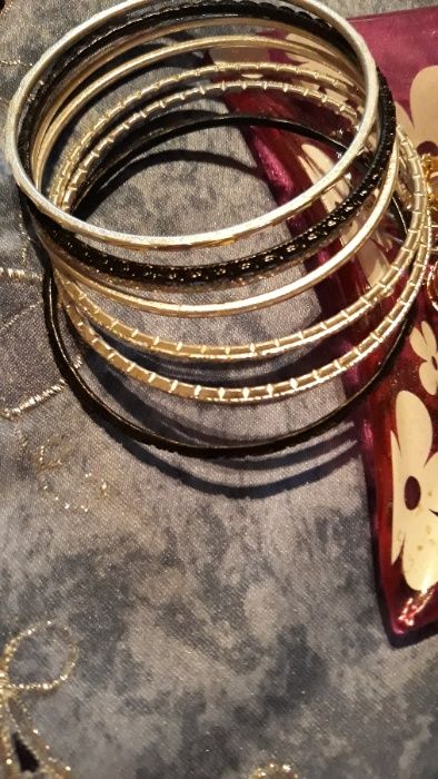 Лот-Гривни 12 броя