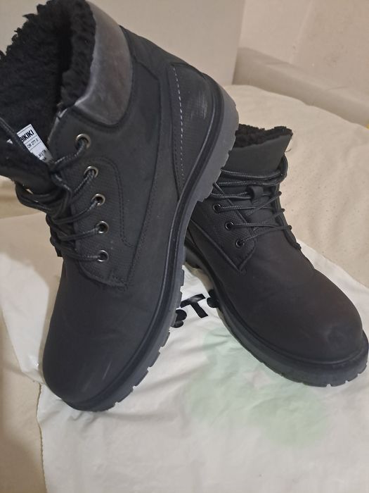 Продам мужские зимние  ботинки