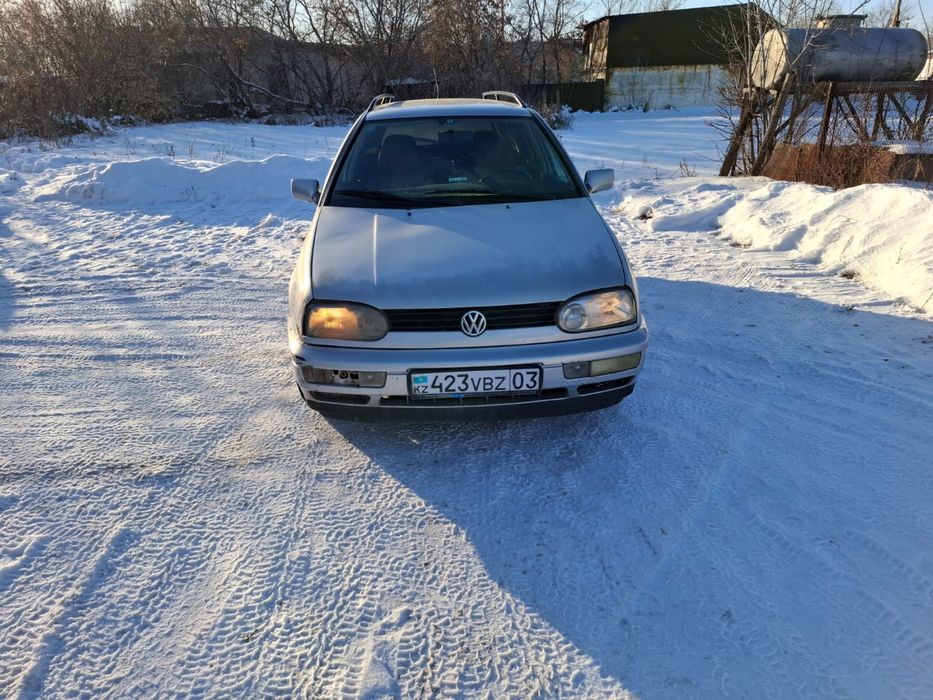 Продаю машину Голф wolstwagen